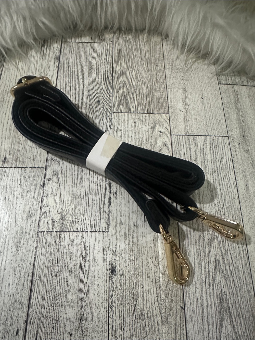 Source Unknown Black Shoulder Strap with Gold Hardware
